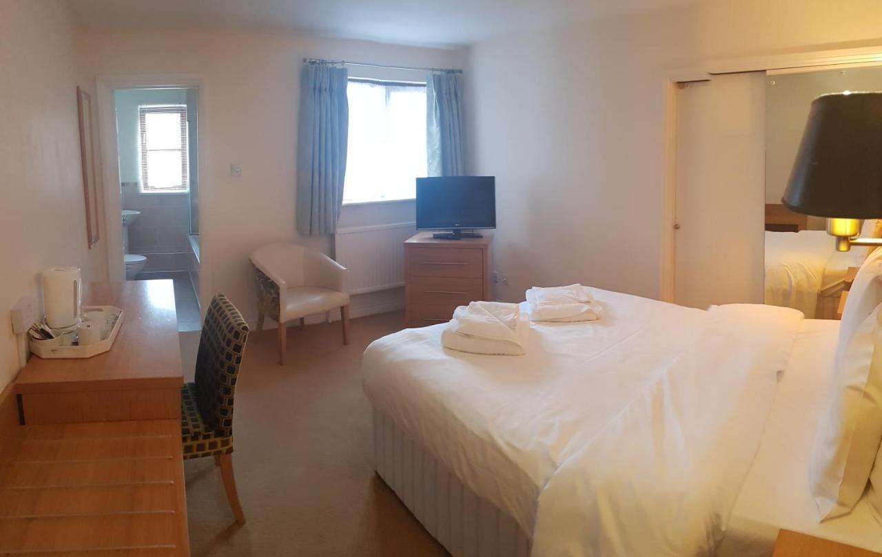 Marsh Farm Hotel Swindon Extérieur photo