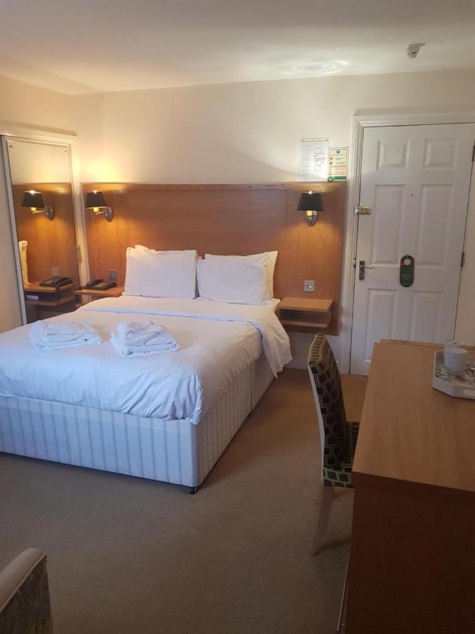 Marsh Farm Hotel Swindon Extérieur photo