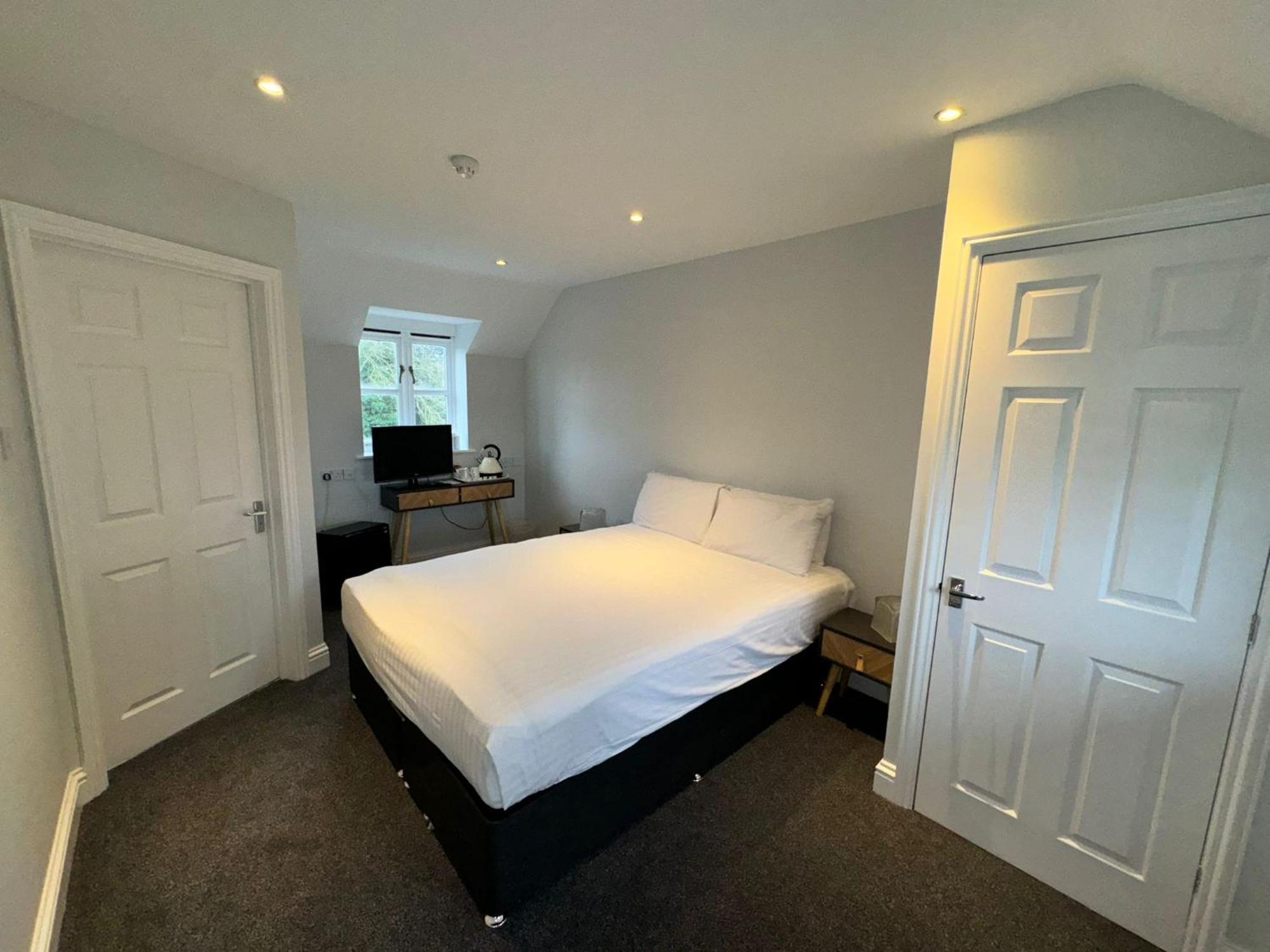 Marsh Farm Hotel Swindon Extérieur photo