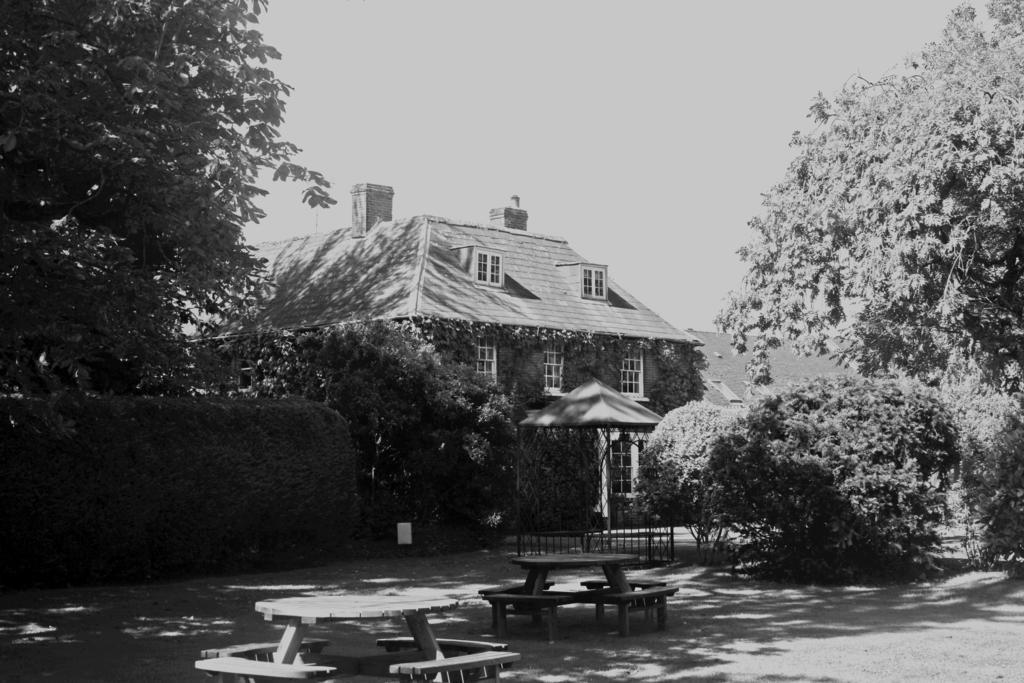 Marsh Farm Hotel Swindon Extérieur photo